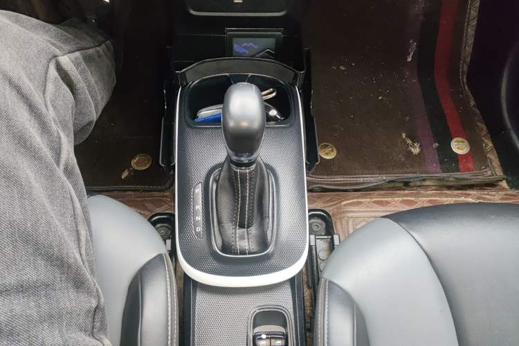 Used Roewe Clever 2021 302 km New Four-Seater Super-Efficient Version