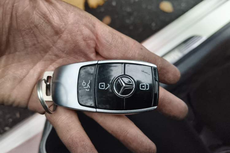 Used Mercedes-Benz E-Class 2016 E 200 L Sport Edition