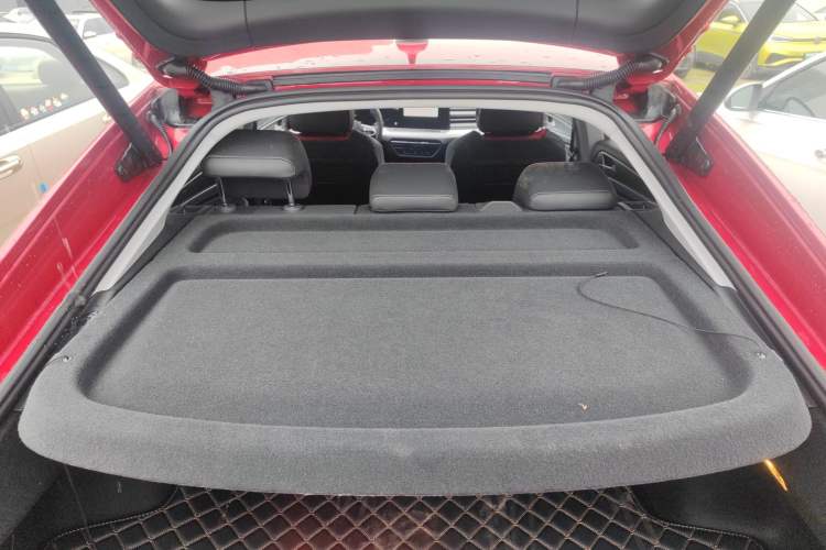 Used Volkswagen Lamando 2022 Lavida L 280TSI DSG Cool & Spicy Edition Trunk