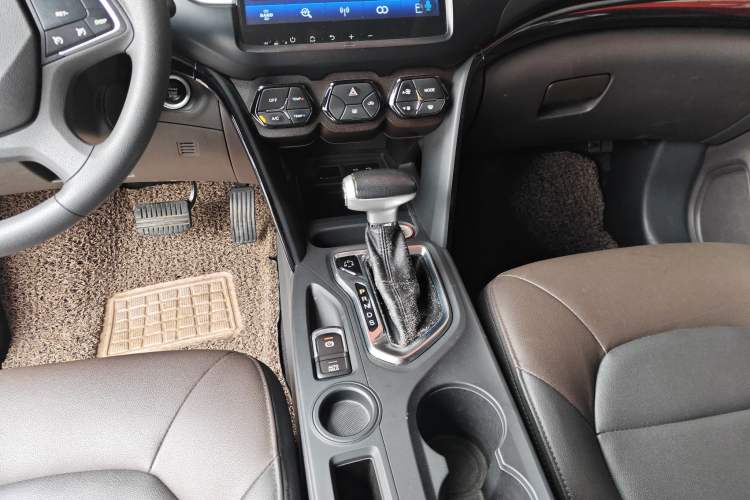 Used GAC Trumpchi GS4 2016 235T G-DCT Elite Edition Gear Lever