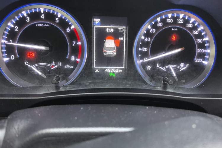 Used Toyota Highlander 2021 2.0T Four-Wheel Drive Knight Edition 7 Seats Odometer Close Up