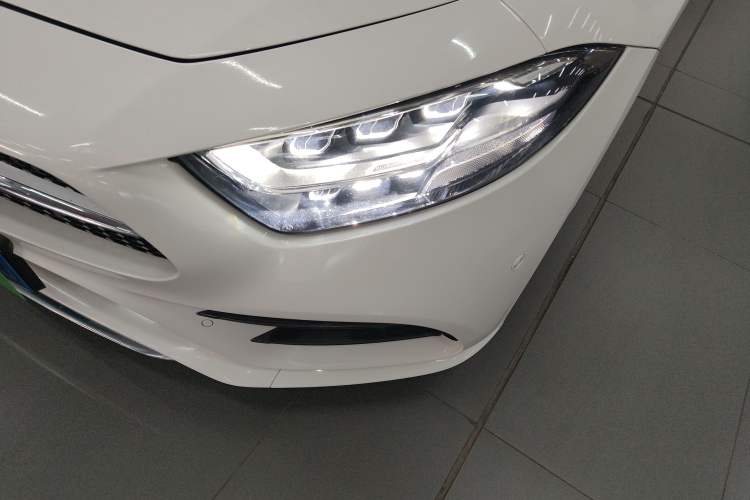 Used Mercedes-Benz CLS 2018 CLS 300 Luxury Model
