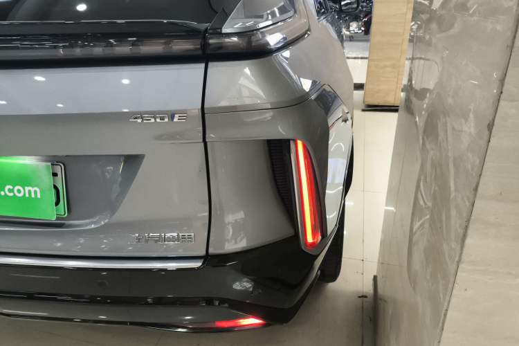 Used Cadillac LYRIQ 2022 Rear-Drive Long-Range Luxury Edition Exterior 3