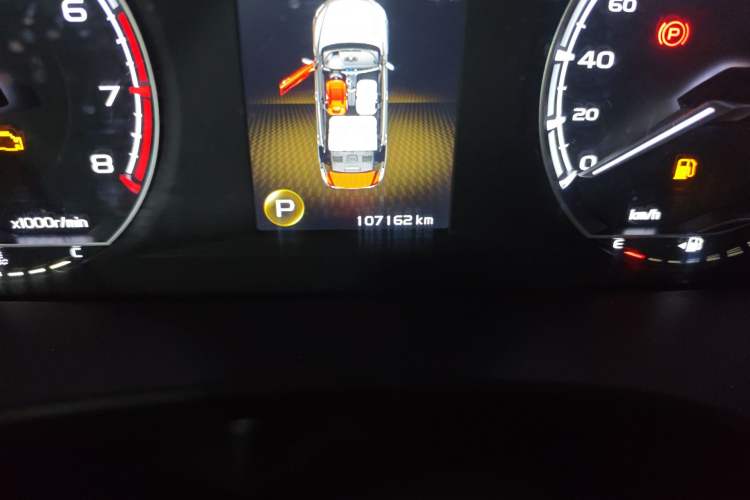 Used Geely Auto Emgrand GT 2021 1.8T Flagship Edition Odometer Close Up