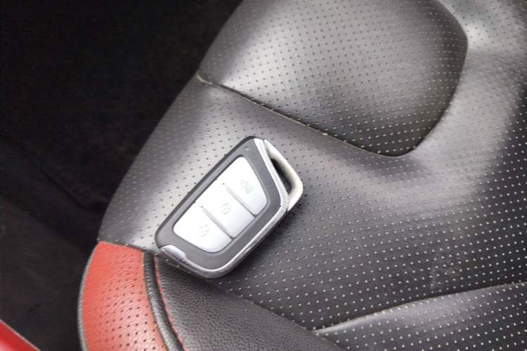 Used JAC iEV7S 2018 Smart Enjoyment Model
