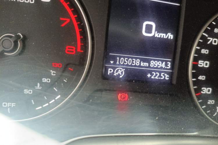 Used Audi A3 2017 Limousine 35 TFSI Sport Edition Odometer Close Up