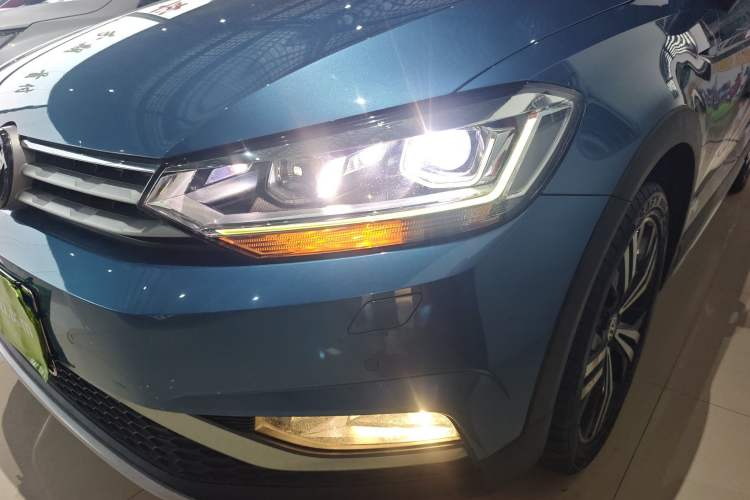 Used Volkswagen Touran 2018 Volkswagen Touran L 280TSI DSG Boundary Edition 7 Seats China V Emission Standard
