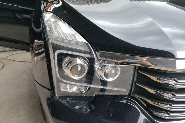 Used GAC Trumpchi GS8 2020 390T Two-Wheel Drive Luxury Smart Connectivity Version (7 Seats) Right Front Headlight