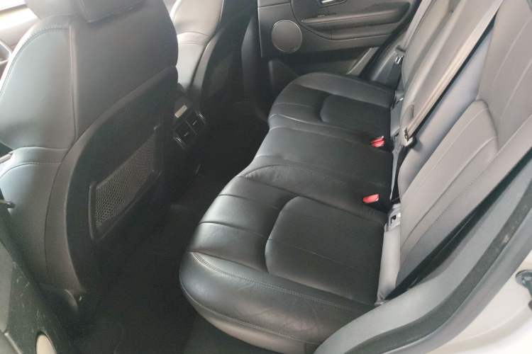 Used Land Rover Range Rover Evoque 2018 240 PS SE Smart Brilliance Edition
