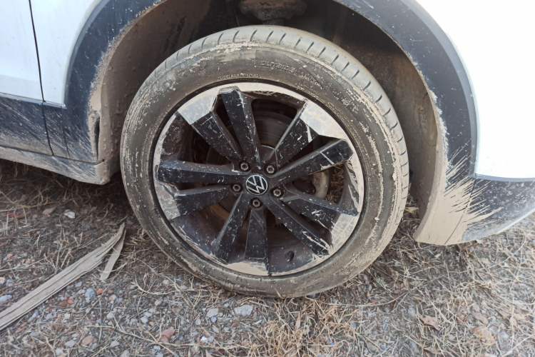 Used Volkswagen Tacqua 2021 200TSI DSG JoyConnect Edition