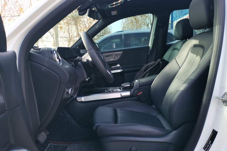 Used Mercedes-Benz GLB 2023 GLB 220 Fashion Model