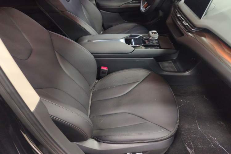 Used Hongqi E-QM5 2023 Revised Version Basic Travel Edition