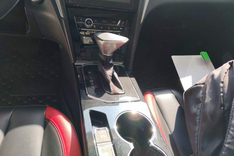 Used Venucia D60 2019 1.6L XL CVT SmartConnect Elite Edition (ISS)