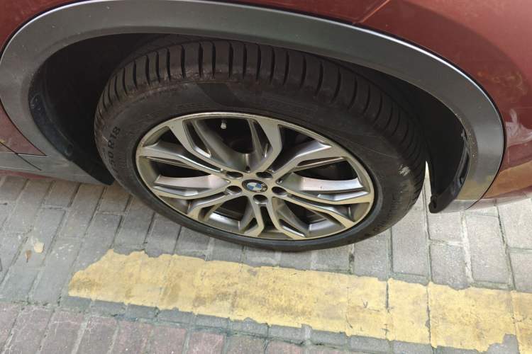 Used BMW X2 2019 sDrive25i Leading Edition M Sport Package China VI Right Front Wheel Hub