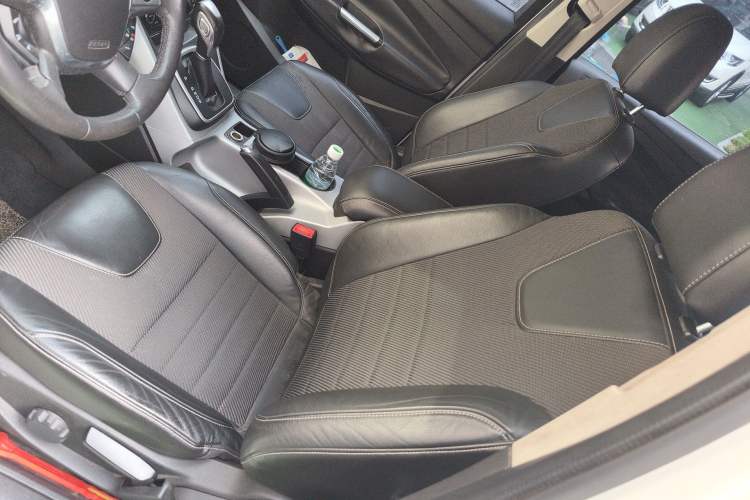 Used Ford Kuga 2013 1.6L GTDi Two-Wheel-Drive Trend Model Left Front Seat