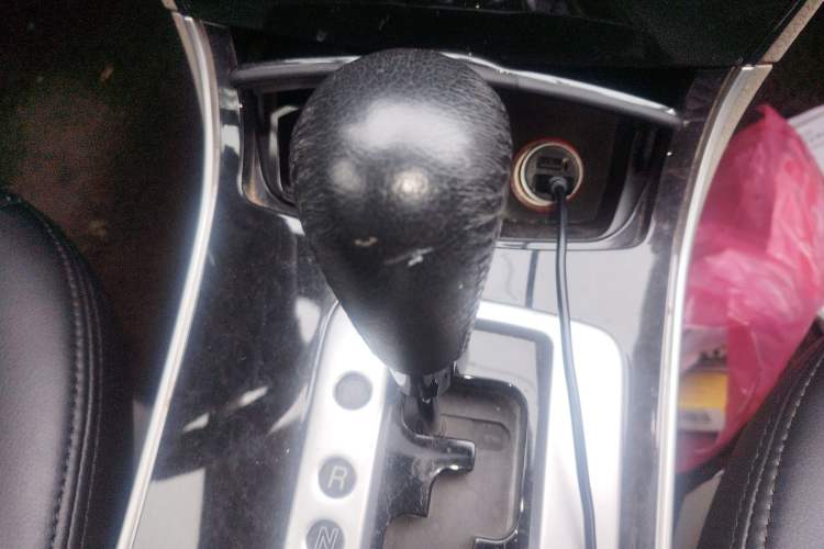 Used Mazda 6 2011 2.0L Automatic Fashion Edition Gear Lever