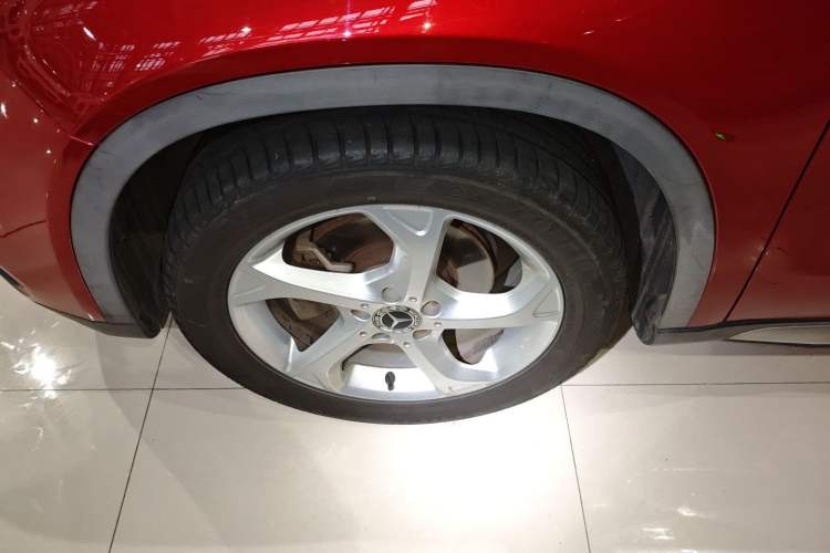 Used Mercedes-Benz GLA 2017 GLA 200 Sport Edition Left Front Wheel Hub