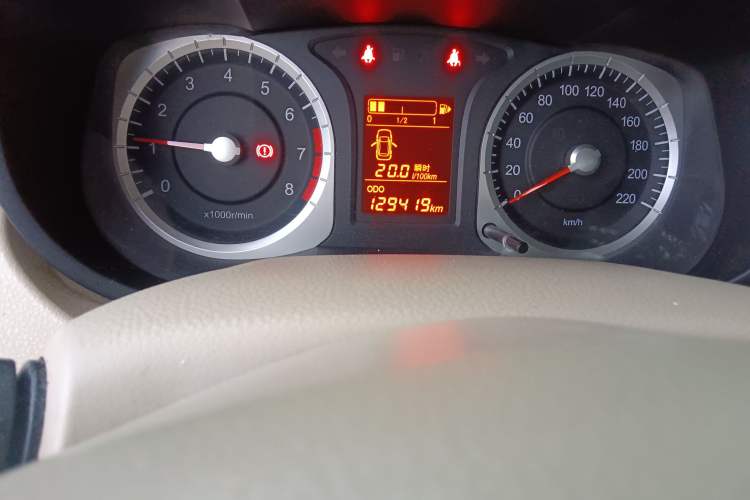 Used Venucia D50 2013 1.6L Manual Luxury Edition
