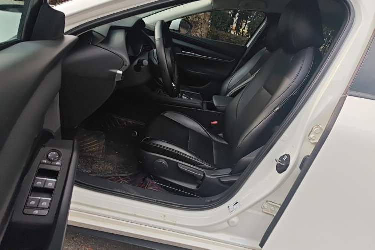 Used Mazda Mazda 3 Axela 2021 2.0L Automatic Zhiqing Edition
