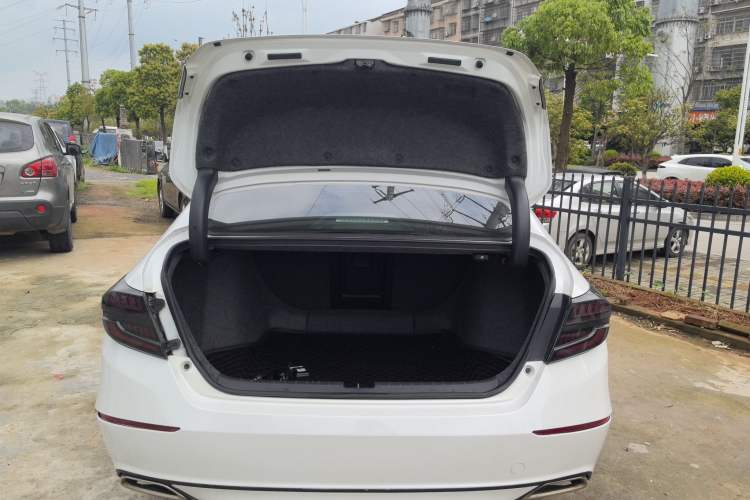 Used Honda Accord 2018 260TURBO Elite Edition China VI Trunk