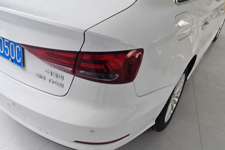 Used Audi A3 2014 Limousine 35 TFSI Automatic Advanced Model