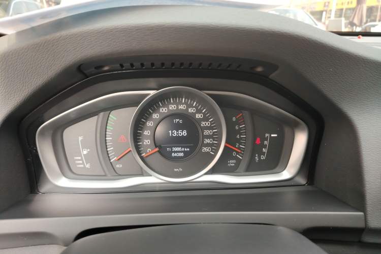 Used Volvo S60 2018 S60L T3 Smart Progress Edition
