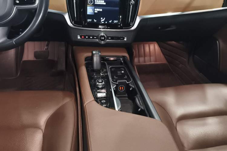 Used Volvo S90 2021 B5 Zhiyi Luxury Edition
