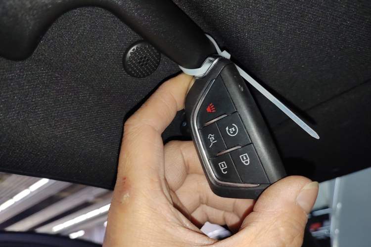 Used Cadillac XT4 2024 28T Two-Wheel-Drive Prestige Version
