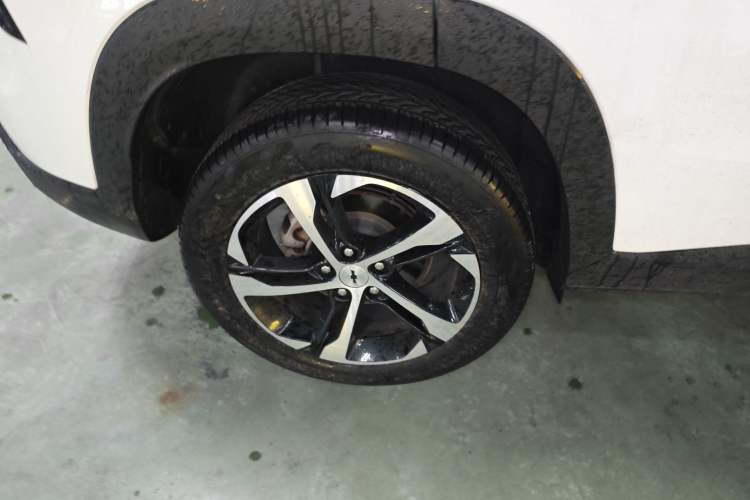 Used Chevrolet Seeker 2022 1.5T CVT RS Bee Wave Edition Right Rear Wheel Hub