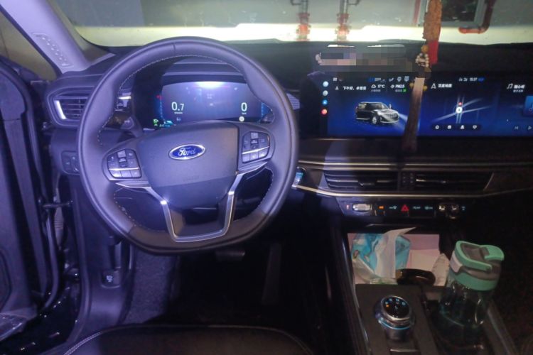 Used Ford Explorer 2024 2.3T EcoBoost Rear-Drive Trend Edition 7-Seater Steering Wheel