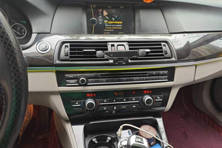 Used BMW 5 Series 2012 523Li Leading Model Audio And AC Panel