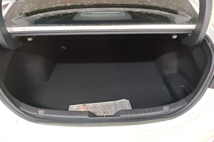 Used Mazda 3 Axela 2021 2.0L Automatic Zhiyao Edition Trunk