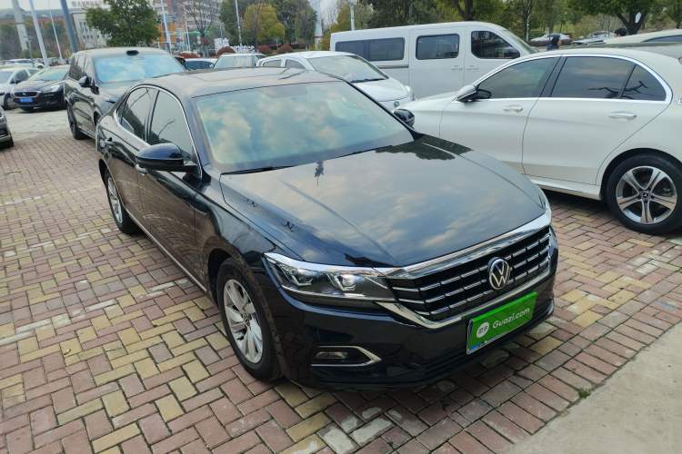 Used Volkswagen Passat 2020 Revised Version 280TSI Business Edition China VI Standard Front Right 45 Deg