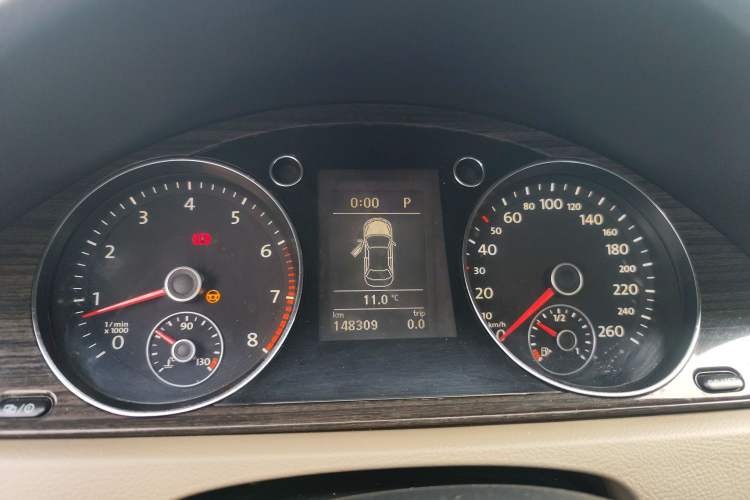 Used Volkswagen Magotan 2012 Facelift 2.0 TSI Prestige Model
