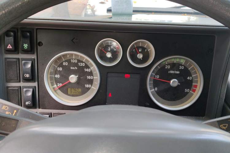 Used Iveco Daily  Instrument Cluster