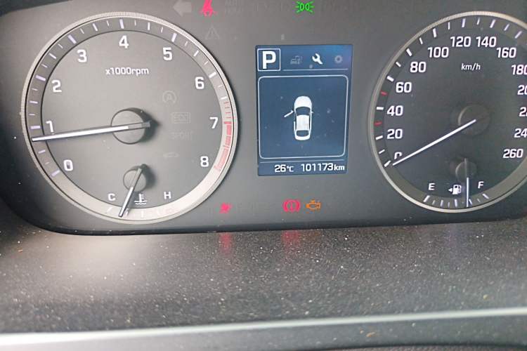 Used Hyundai Sonata 2017 1.6T GLS Smart Model Odometer Close Up