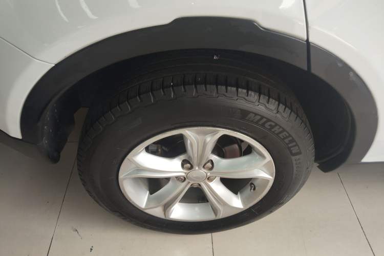 Used Land Rover Discovery Sport 2017 2.0T PURE Right Rear Wheel Hub