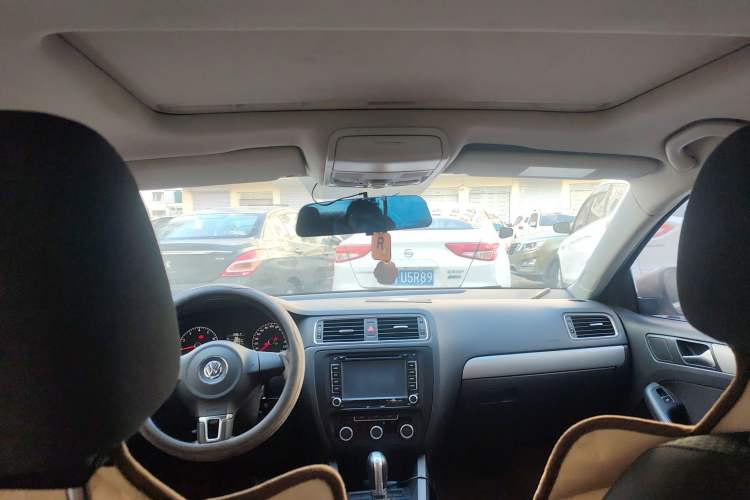 Used Volkswagen Sagitar 2014 Revised Version 1.6L Automatic Leading Edition Headliner