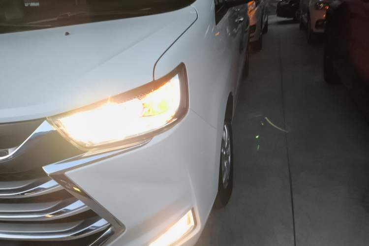 Used JAC Refine M4 2021 2.0L Manual Commercial Edition