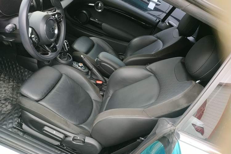 Used MINI MINI 2021 1.5T COOPER CABRIO Artist
