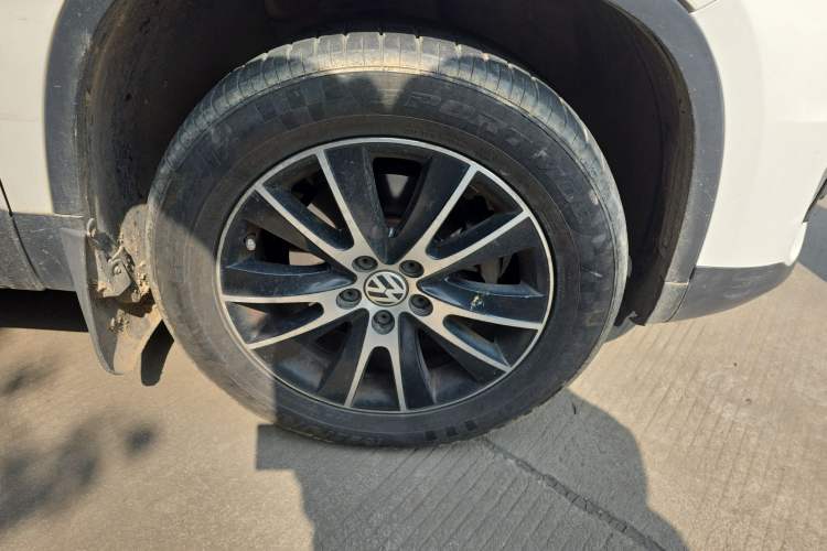 Used Volkswagen Tiguan 2013 2.0 TSI Automatic All-Wheel Drive Luxury Edition