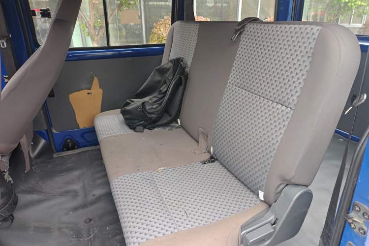 Used Wuling Zhiguang 2020 1.2L Practical Model China VI LSI Left Rear Seat