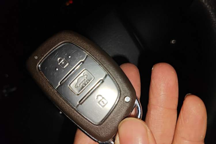 Used Hyundai Mistra 2016 1.8L Automatic Smart GLS
