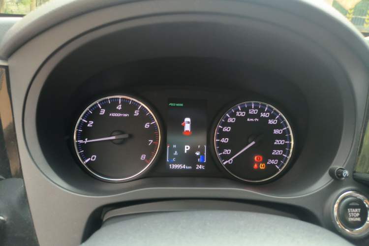 Used Mitsubishi Outlander 2019 2.0L Two-Wheel Drive Comfort Edition 5 Seats China V Standard Instrument Cluster