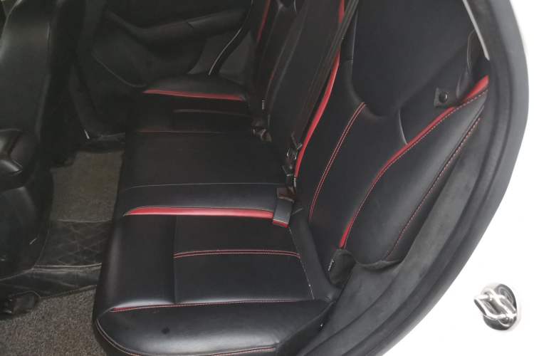 Used Soueast DX3 2016 1.5L Manual Luxury Edition
