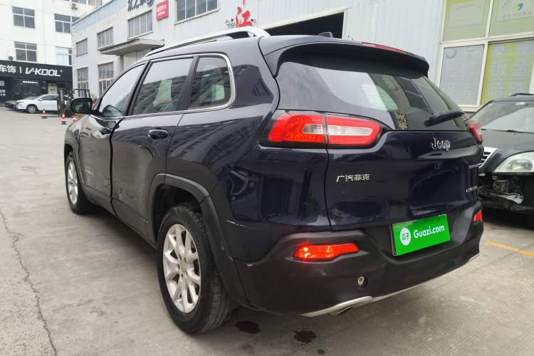Used Jeep Cherokee 2017 2.0L Superior Edition
