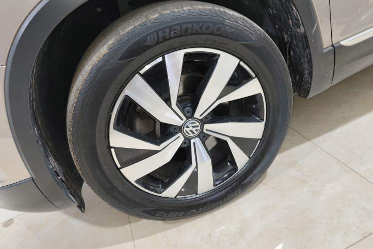 Used Volkswagen Tayron 2020 330TSI Two-Wheel Drive Luxury Smart Connectivity Version