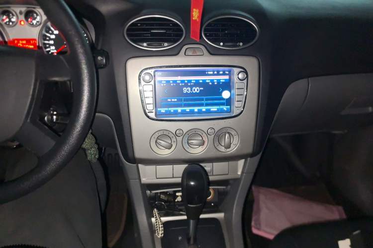 Used Ford Focus 2013 Hatchback Classic 1.8L Automatic Base Model
