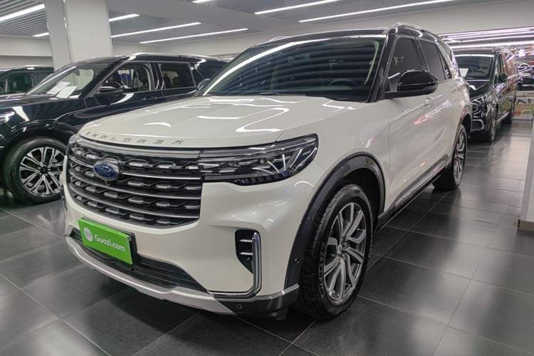 Used Ford Explorer 2023 EcoBoost 285 Four-Wheel Drive Titanium Edition 6 Seats