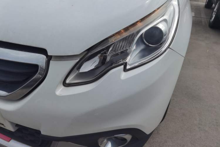 Used Peugeot 2008 2015 1.6L Automatic Playcool Edition Left Front Headlight